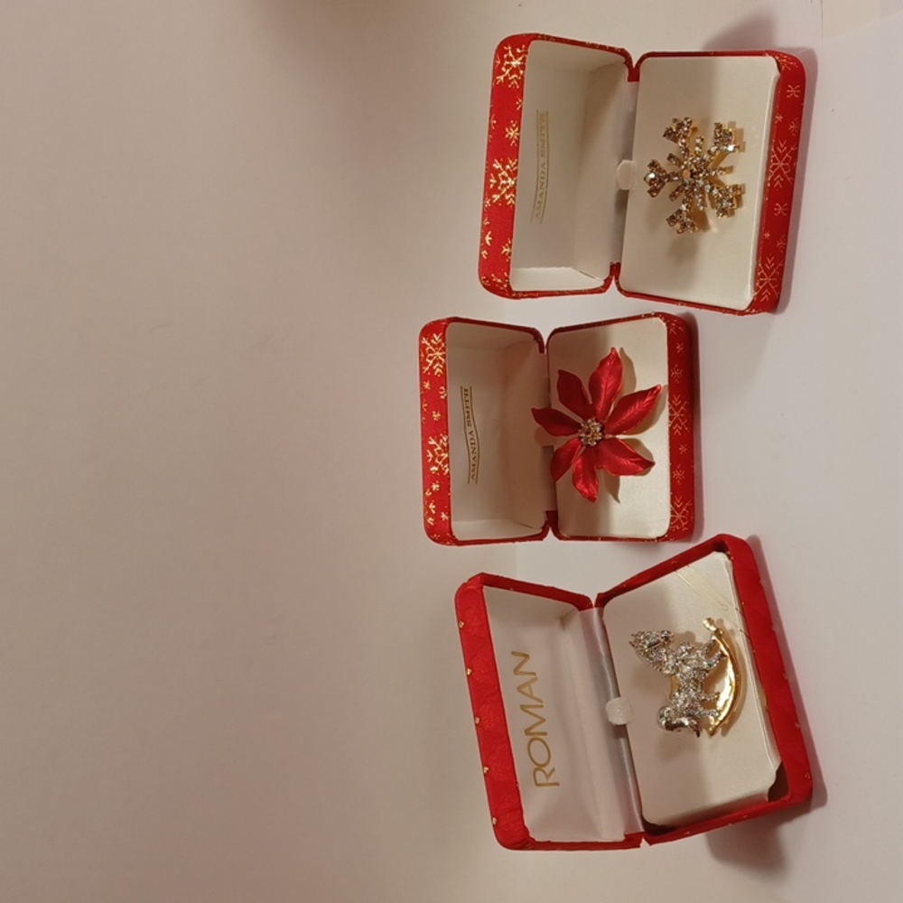 Christmas Brooches, Lot of 3